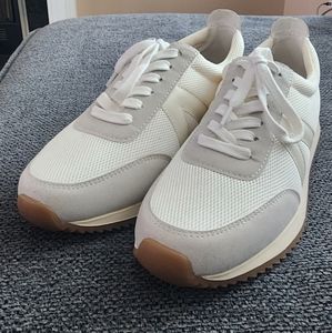 MIA Casual sneakers.